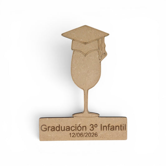 Marcasitios graduación personalizado madera MDF con copa de vino y birrete grabados con láser