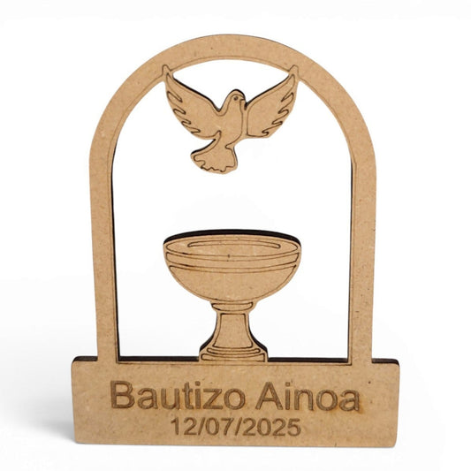 Marcasitios bautizo personalizado madera MDF con paloma y pila bautismal